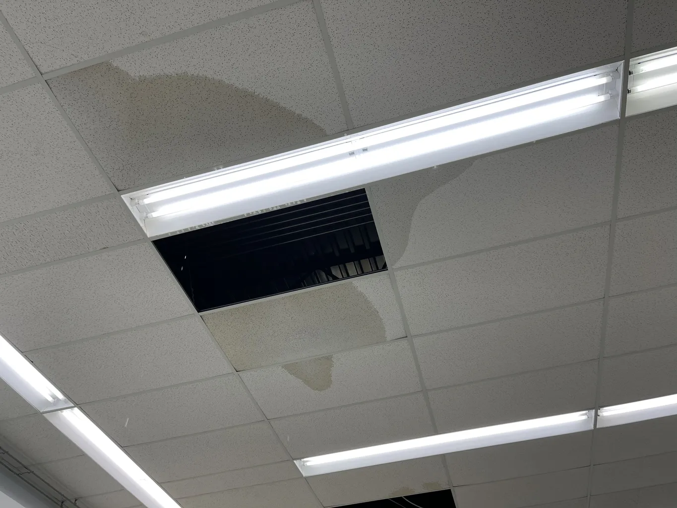 Roof Leak Repair In Houston, TX 3 Roof Leak Repair - Houston TX Commercial Roof Repair Solutions